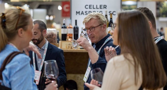 Archivo - Tast de vins en la Barcelona Wine Week