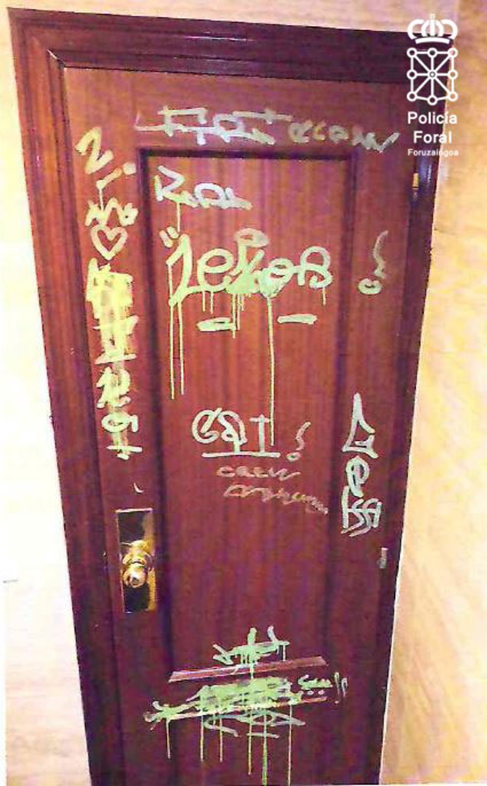 Detenido un joven de 20 años por alterar el orden en un hotel de Olite y causar desperfectos y pintadas