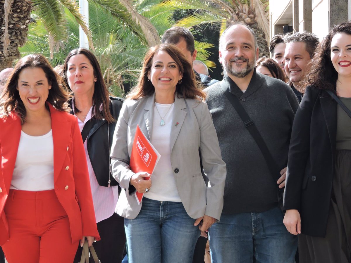 Raya registra su candidatura a la secretaría general del PSOE en Tenerife para ser  más fuertes  desde la  unidad 