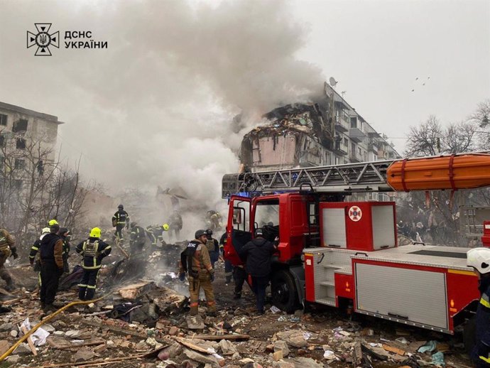 Impacto de un misil contra un edificio en la ciudad ucraniana de Poltava