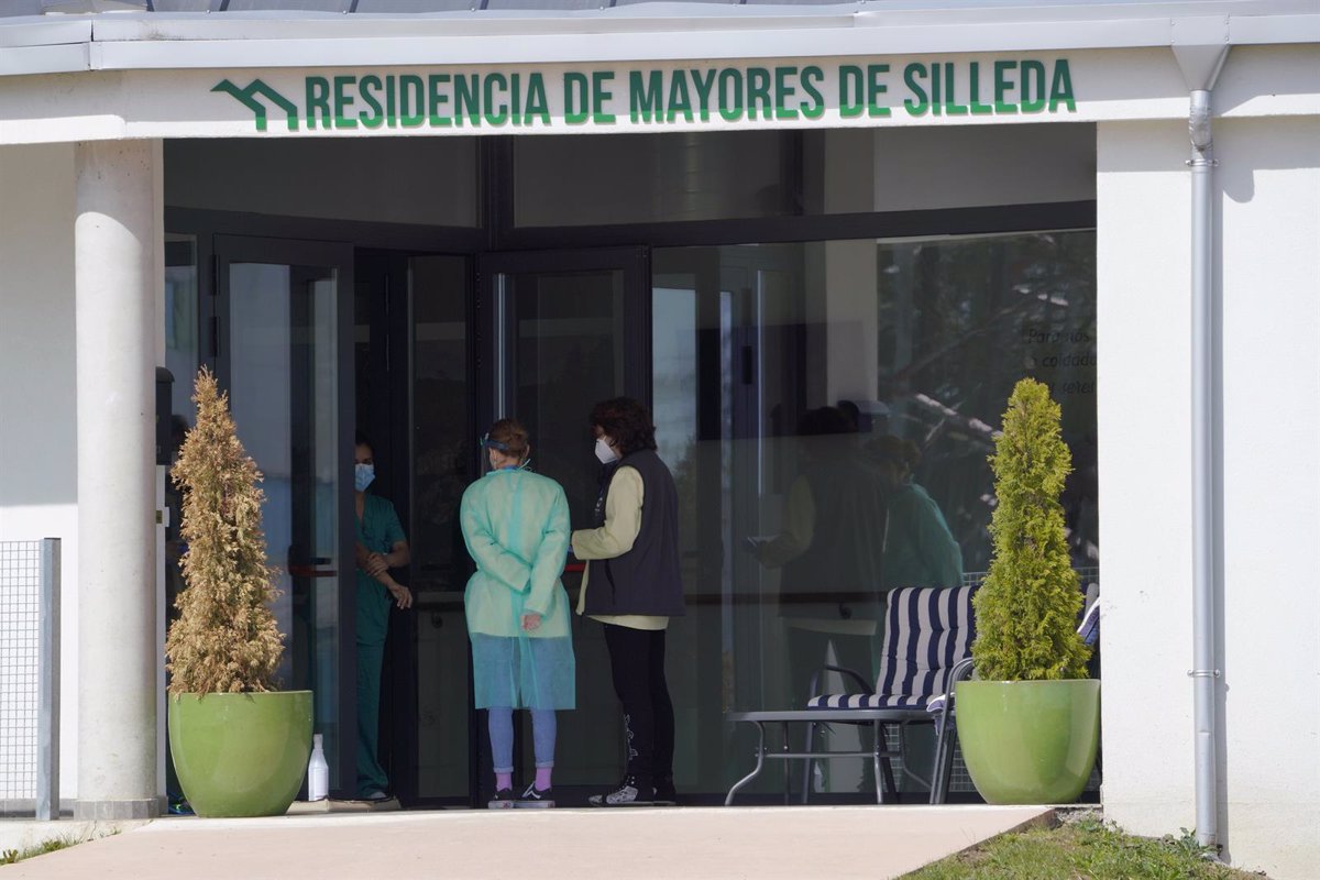 Unidades de convivencia, canales de comunicación y mascarillas: la lecciones de la covid para las residencias de mayores