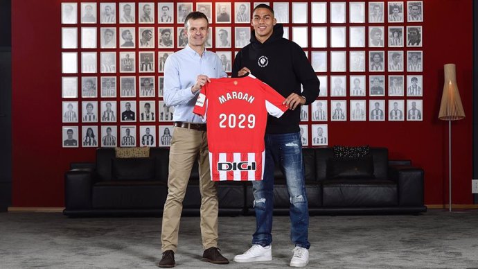 Presentación del delantero Maroan Sannadi, nuevo jugador del Athletic Club hasta junio de 2029