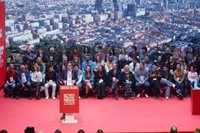 López identifica "la izquierda valiente" con Sánchez y receta "sonreír y trabajar" para ganar Sol y Cibeles en 2027