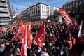 UGT y CCOO exigen que se acaben los "juegos de tacticismo político" y que se negocien las medidas sociales