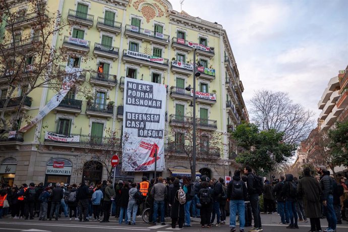 Concentració contra el desallotjament de la Casa Orsola