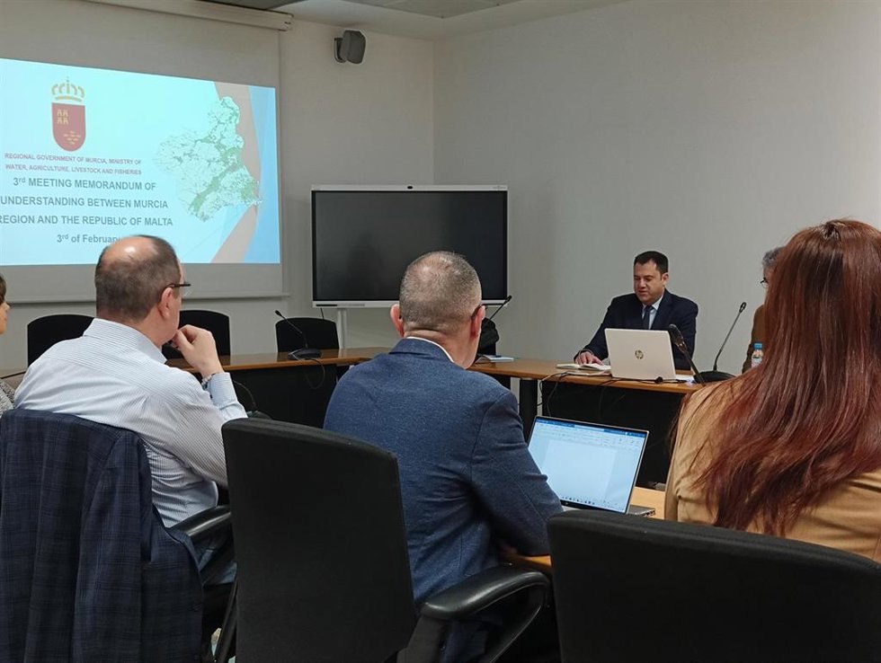 Reunión celebrada este lunes en la Consejería con representantes de Agricultura y Medioambiente del Gobierno de Malta