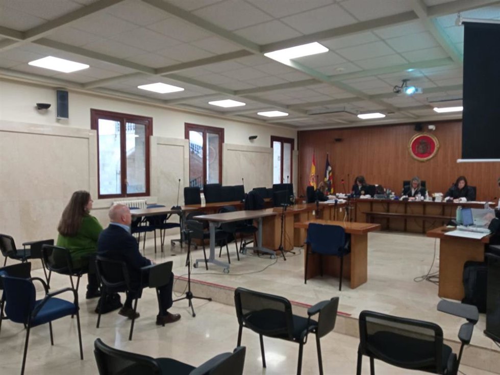 Los acusados, durante el juicio.