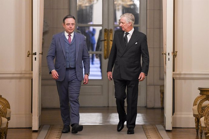 Prime Minister Bart De Wever and King Philippe - Filip of Belgium pictured at the oath ceremony of the new Prime Minister and members of the federal government at the Royal Palace, Monday 03 February 2025, in Brussels. Negotiators from the five parties th