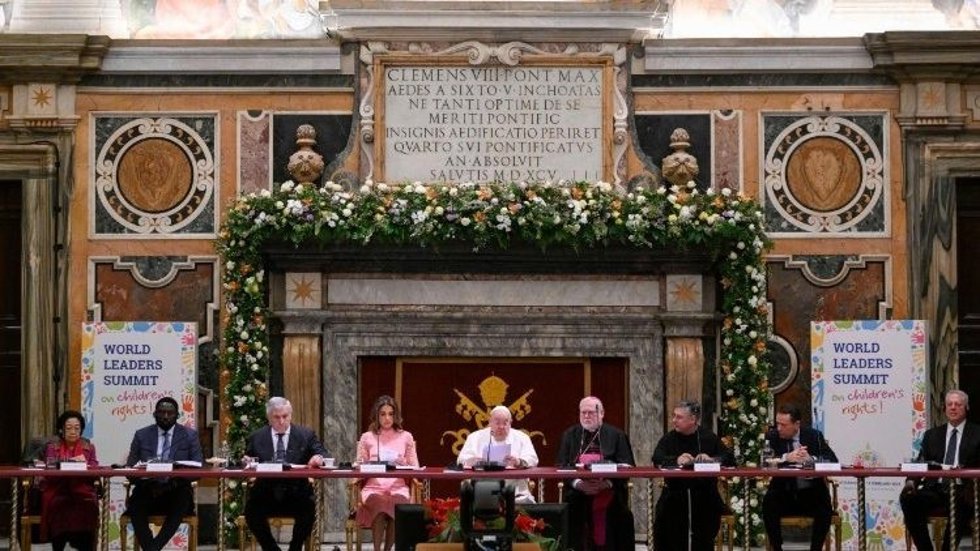 El Papa Francisco en la Cumbre Mundial sobre los Derechos del Niño.