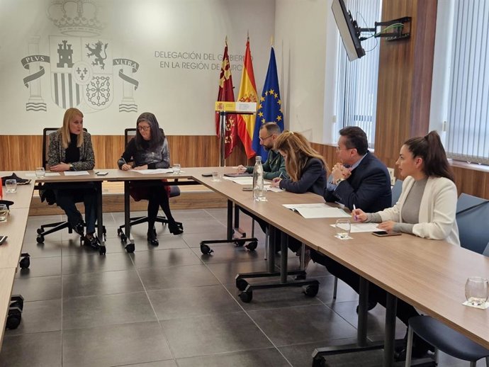 La delegada del Gobierno preside la Junta Provincial para preparar el dispositivo de seguridad