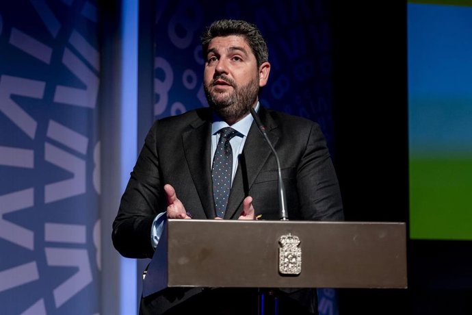 El presidente de la Región de Murcia, Fernando López Miras, clausura el acto de presentación 'Murcia: 1.200 Aniversario', en el Palacio de Linares, a 21 de enero de 2025, en Madrid (España).