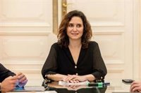 Ayuso desea "éxitos" a Espinar: "No me dedicaré a desprestigiarla. Conmigo tendrá que hablar de política"