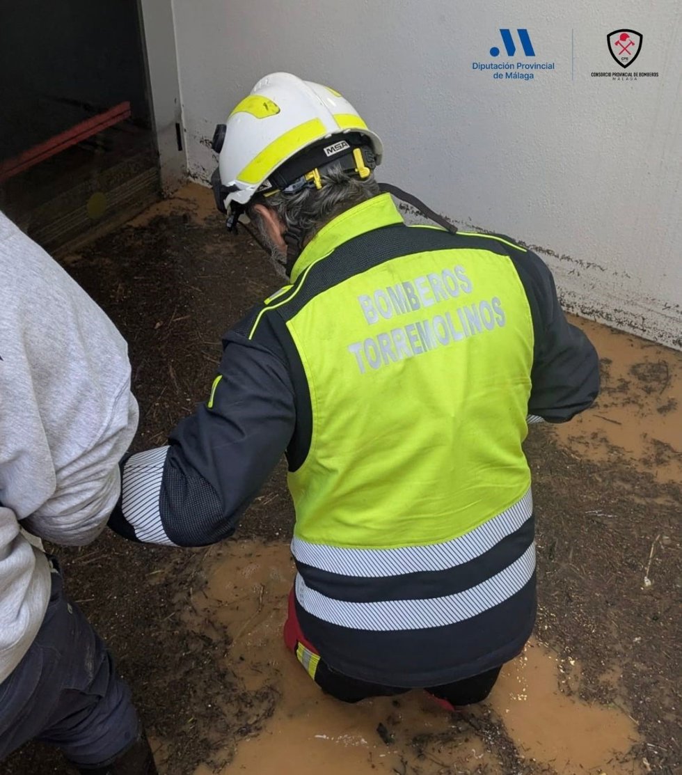 Efectivos del CPB realizan cerca de una veintena de actuaciones en Torremolinos por las lluvias