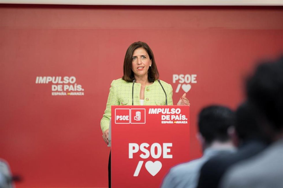 Archivo - La portavoz del PSOE, Esther Peña, durante una rueda de prensa posterior a la Ejecutiva Federal del partido, en la sede del PSOE, a 13 de mayo de 2024, en Madrid (España).  El PSC obtuvo una victoria con 42 escaños, nueve más que en las última