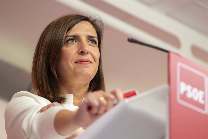 Archivo - La portavoz del PSOE, Esther Peña, en una rueda de prensa en la sede del partido en la calle Ferraz.