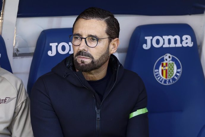 Jose Bordalas, head coach of Getafe looks on during the Spanish League, LaLiga EA Sports, football match played between Getafe CF and Sevilla FC at Coliseum stadium on February 01, 2025, in Getafe, Madrid, Spain.