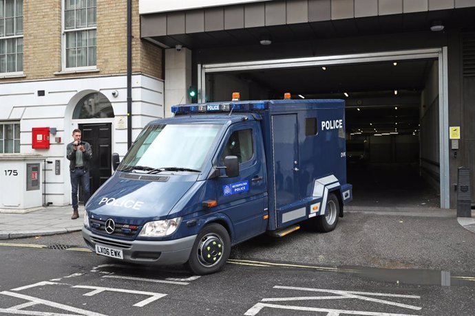 Archivo - 18 July 2019, England, London: A police van leaves Westminster Magistrates' Court in London after Hashem Abedi appeared in the dock following his extradition from Libya. Hashem, brother of Salman Abedi, the main suspect in the 2017 terrorist att