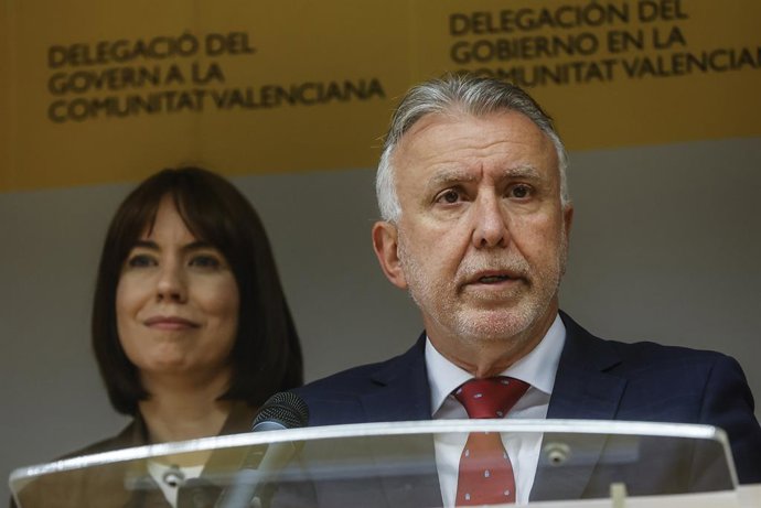 El ministre de Política Territorial i Memòria Democràtica, Ángel Víctor Torres, presidix la reunió del Comitè de Persones Expertes per a la reconstrucció després de la dana