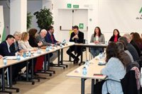 La Junta se suma al Observatorio del Servicio Andaluz de Ayuda a Domicilio y propone integrar a los municipios