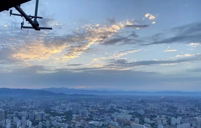 Los investigadores utilizaron instrumentación de última generación en la parte superior de la Torre Meteorológica de Pekín para investigar la influencia de nuevas partículas en la formación de nubes.