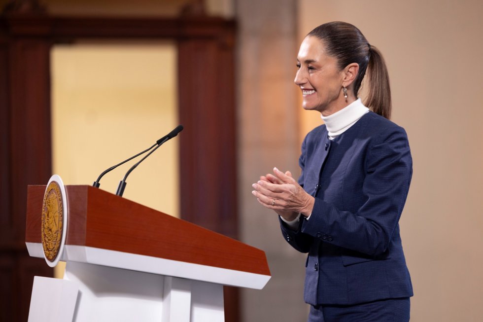 La presidenta de México, Claudia Sheinbaum, durante una rueda de prensa este lunes.