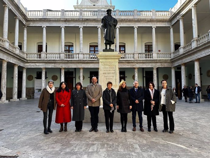 La Feria Internacional del Libro (FIL) de Guadalajara (México) dona 75.000 euros al sector del libro valenciano afectado por la dana