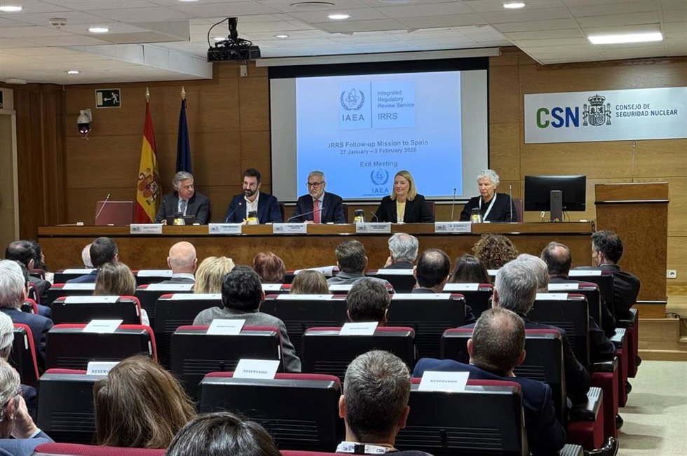 La OIEA destaca el compromiso de España con la seguridad nuclear y la protección radiológica.
