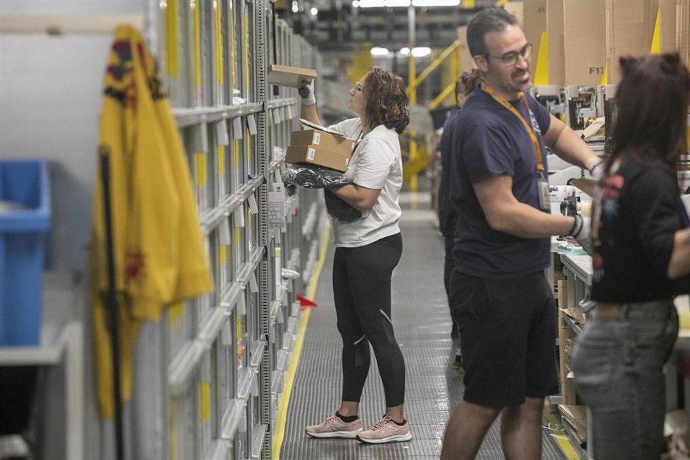 Centro Logístico de Amazon en el polígono de Bobes en Siero (Asturias)