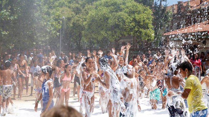 Archivo - Niños y niñas acogidos en Madrid por el proyecto 'Vacaciones en Paz' (2018)