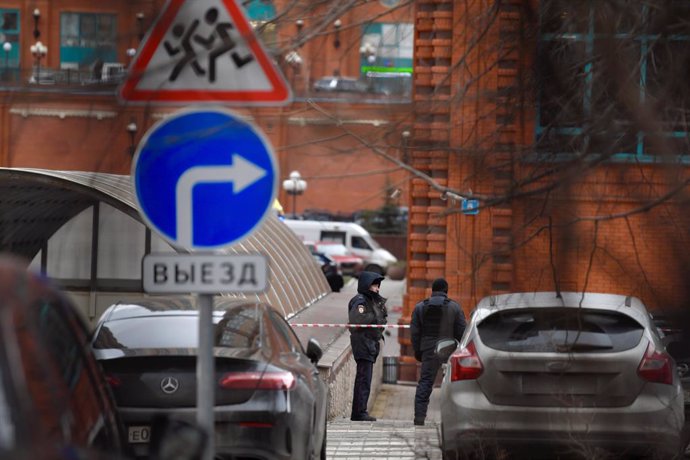 MOSCOW, Feb. 3, 2025  -- Police cordon off a residential building where an explosion occurred in Moscow, Russia, Feb. 3, 2025.   One person was killed and four others injured in an explosion in a residential building in northwestern Moscow, local emergenc