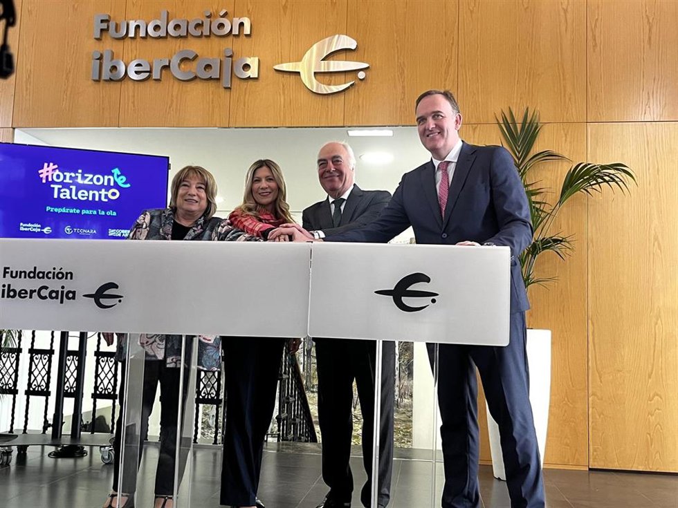 Firma del convenio para impulsar 'Horizonte Talento', este martes en la sede de Fundación Ibercaja.