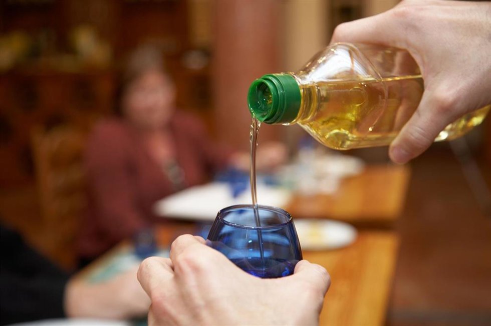 Andalucía "bate el récord" de exportaciones de aceite de oliva con 4.250 millones en los primeros once meses de 2024, según Trade.