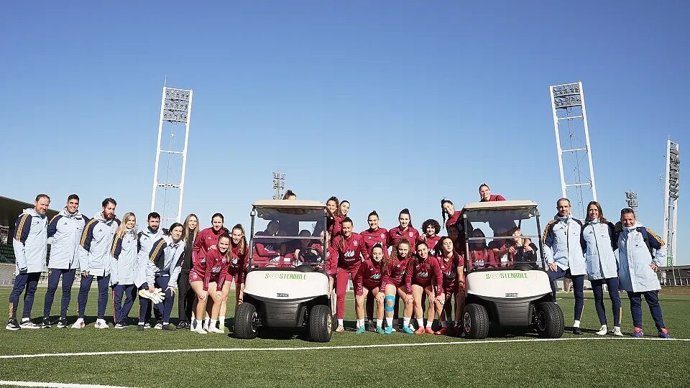 La RFEF impulsa la sostenibilidad con nuevas medidas de movilidad ecológica.