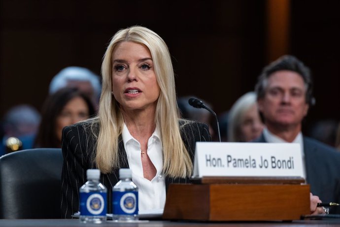 La nueva fiscal general de EEUU, Pam Bondi