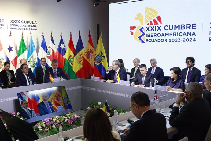 Archivo - Encuentro en la XXIX Cumbre Iberoamericana, a 15 de noviembre de 2024, en Cuenca (Ecuador). El Rey participa hoy en la XXIX Cumbre Iberoamericana de jefes de Estado y de Gobierno de una veintena de países unidos por la “innovación, inclusión y s