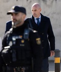 Rubiales renuncia a que sus hijas declaren en el juicio por el beso no consentido a Jenni Hermoso