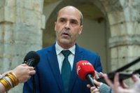 El PP condena que se utilice a los vecinos en la "pelea por la sucesión" del PRC y PSOE