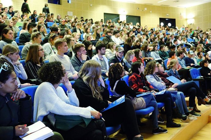 Archivo - Más de 400 estudiantes se incorporan este semestre a programas del Centro Universitario Internacional de la UPO.