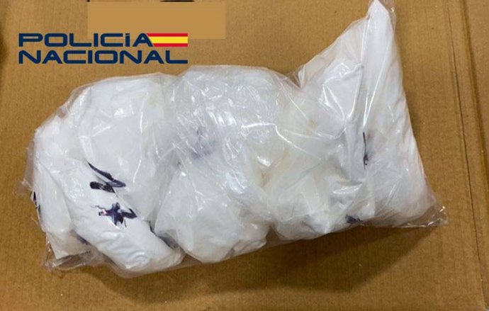 Paquete con cocaína intervenido en Cáceres.