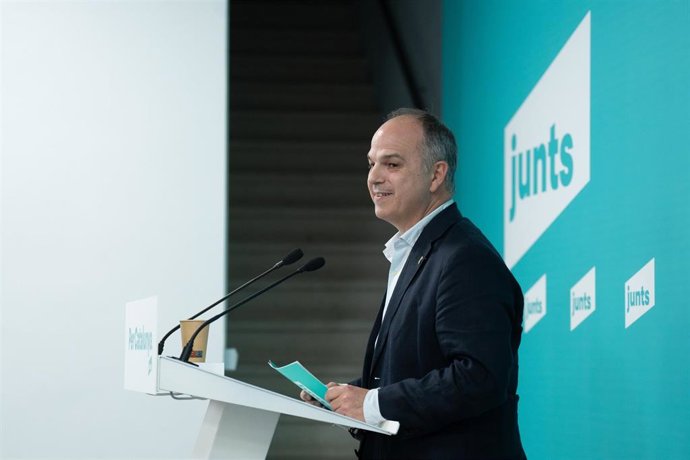 Archivo - El secretario general de Junts, Jordi Turull, comparece ante los medios de comunicación, en la sede de Junts, a 1 de julio de 2024, en Barcelona, Catalunya (España). T