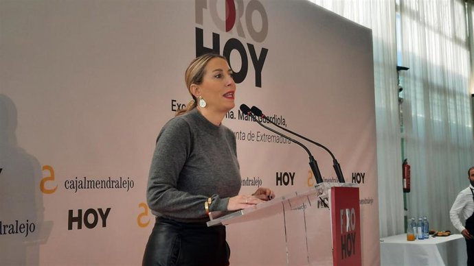 La presidenta de la Junta de Extremadura, María Guardiola, protagoniza el Foro HOY