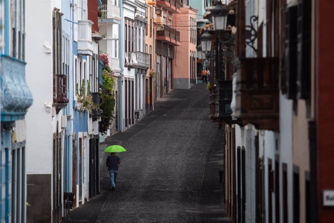 Archivo - Una calle de Santa Cruz de La Palma.