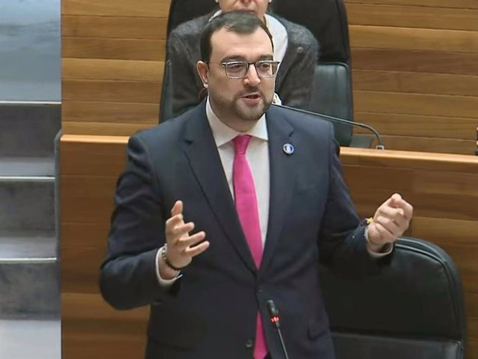 El presidente del Principado de Asturias, Adrián Barbón