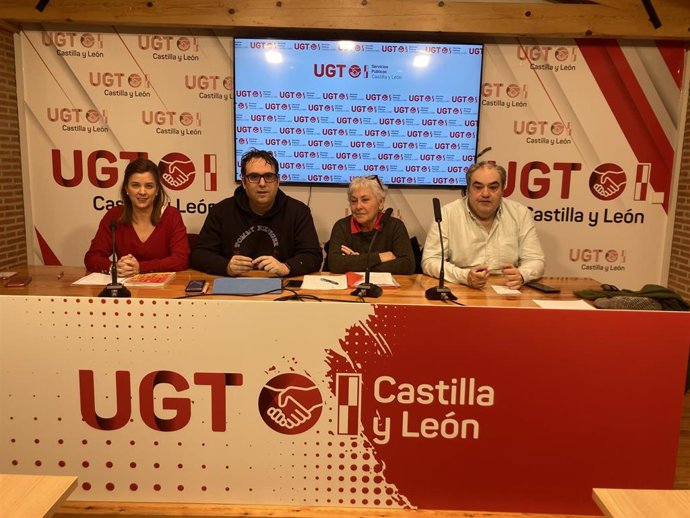 Beatriz García (i), Gabriel Villarrubia, Alegría Alonso y Tomás Pérez.