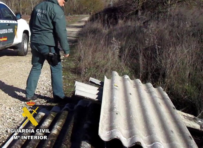 Investigado en Burgos por falsedad documental en la incorrecta gestión de planchas de fibrocemento.