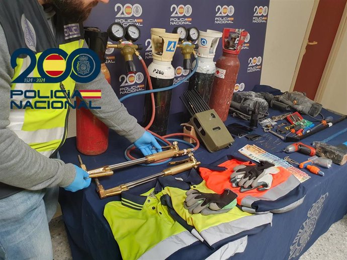 Materiales intervenidos a los detenidos