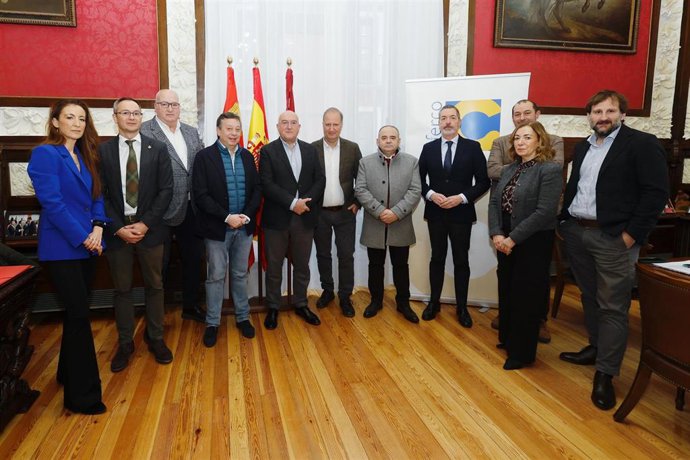 Reunión entre el Ayuntamiento de Valladolid y la directiva de Conferco.