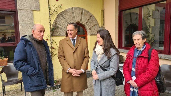 Visita a las instalaciones del Centro de Acogida de Cáritas 'Padre Damián'