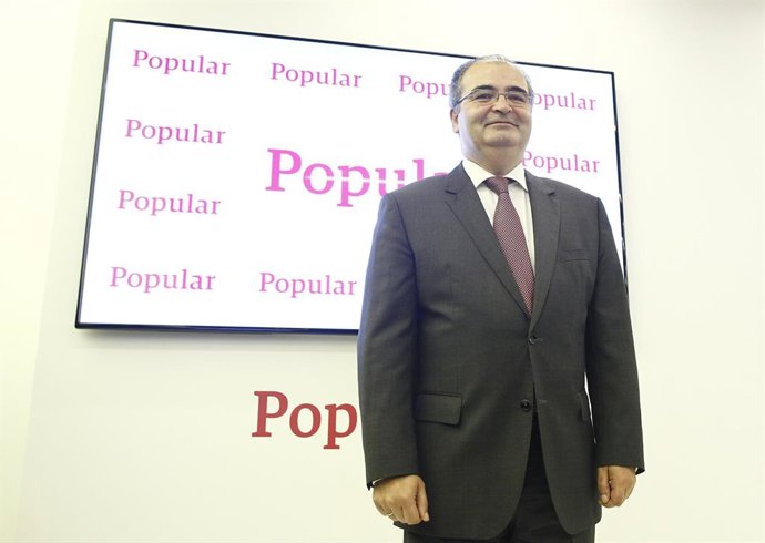 Archivo - El presidente del Banco Popular, Ángel Ron, presenta los resultados del banco