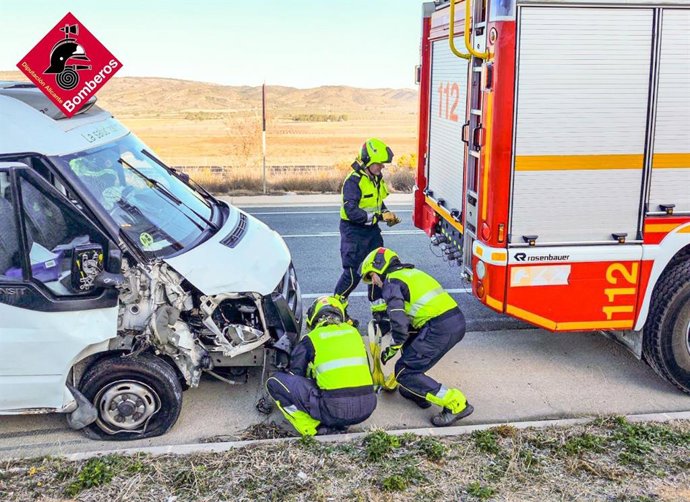Ferit el conductor d'una furgoneta després d'un abast entre vehicles a la CV-81 a la Canyada.